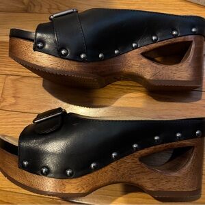 Dansko Black Leather Mules with Brown Wooden Heel
Brand new - never worn!